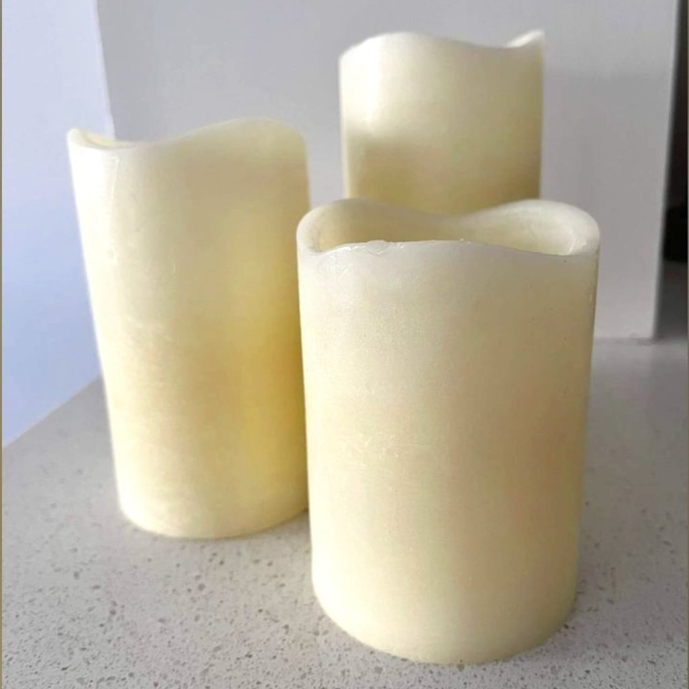 3 battery-powered candles